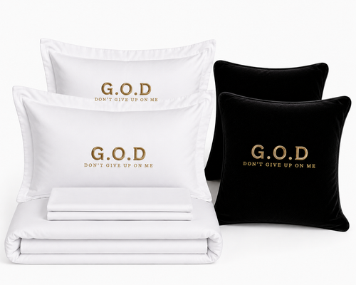 GOD Don't Give Up On Me Luxury Bedding Set main