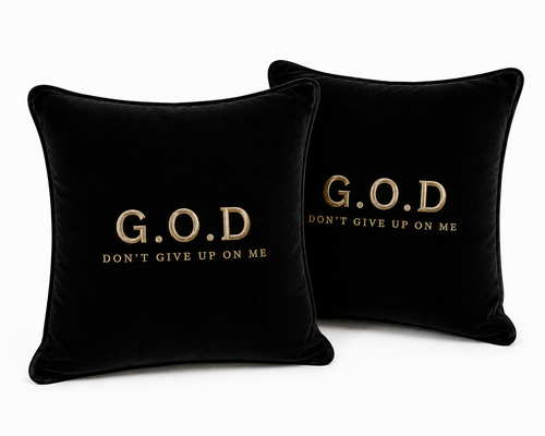 GOD Don't Give Up On Me Luxury cushion set